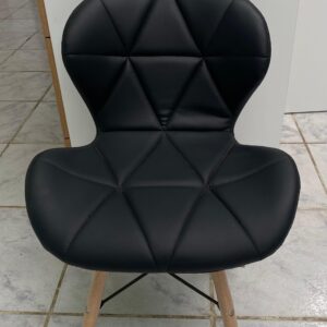 SILLA COLOR NEGRO