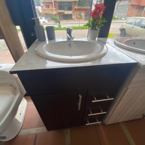 MUEBLE DE BAÑO CON FORMICA COLOR WENGUE