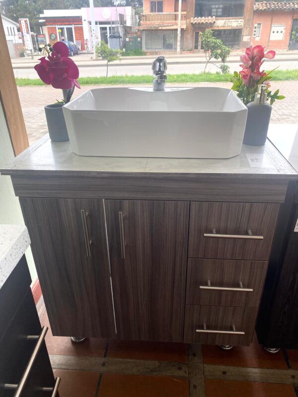 MUEBLE DE BAÑO CON FORMICA COLOR HUMO