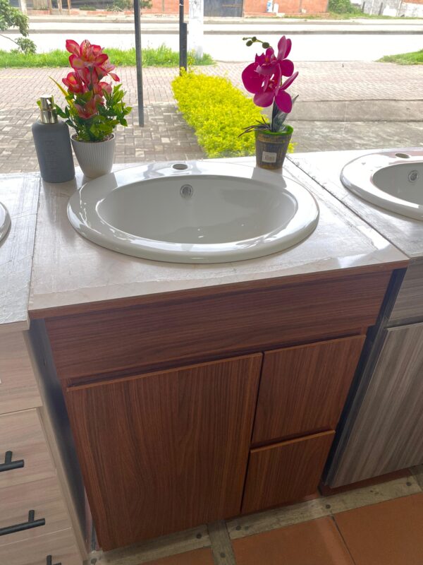 MUEBLE DE BAÑO CON FORMICA COLOR PIGNETTO