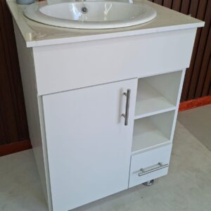 MUEBLE DE BAÑO CON FORMICA COLOR BLANCO