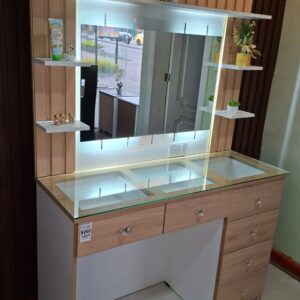 COQUETA CON VIDRIO |177CM X 120CM| CON RANURADO | COLOR CATANIA