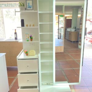 COQUETA COLOR BLANCO CON PUERTA CORREDIZA, 3 CAJONES